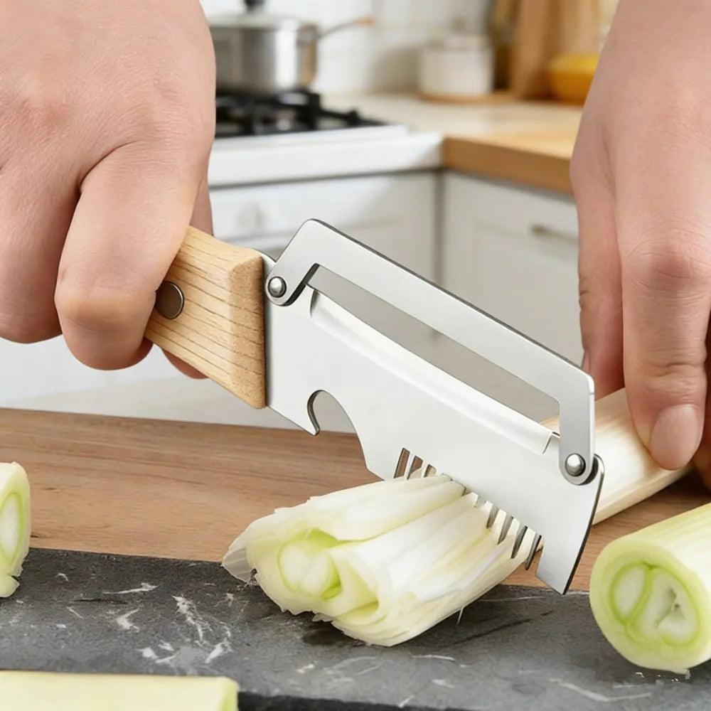 3-in-1 Stainless Steel Peeler, Slicer & Shredder – Multifunctional Kitchen Tool